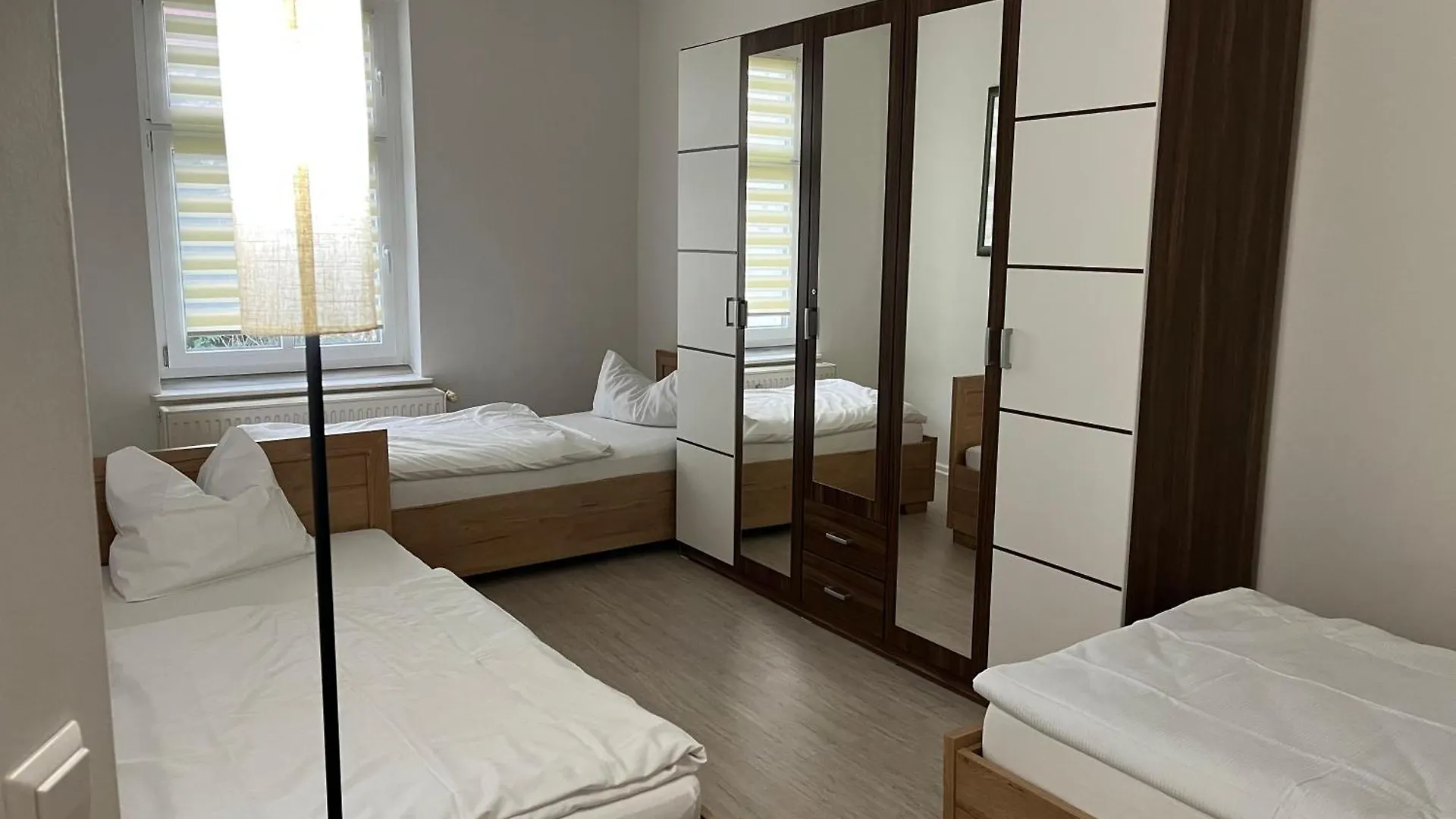 Atze4 Monteurzimmer Fuer 6 Personen Berlin